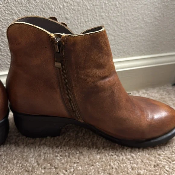 Ankle Boots With Flower - Picture 8 of 8